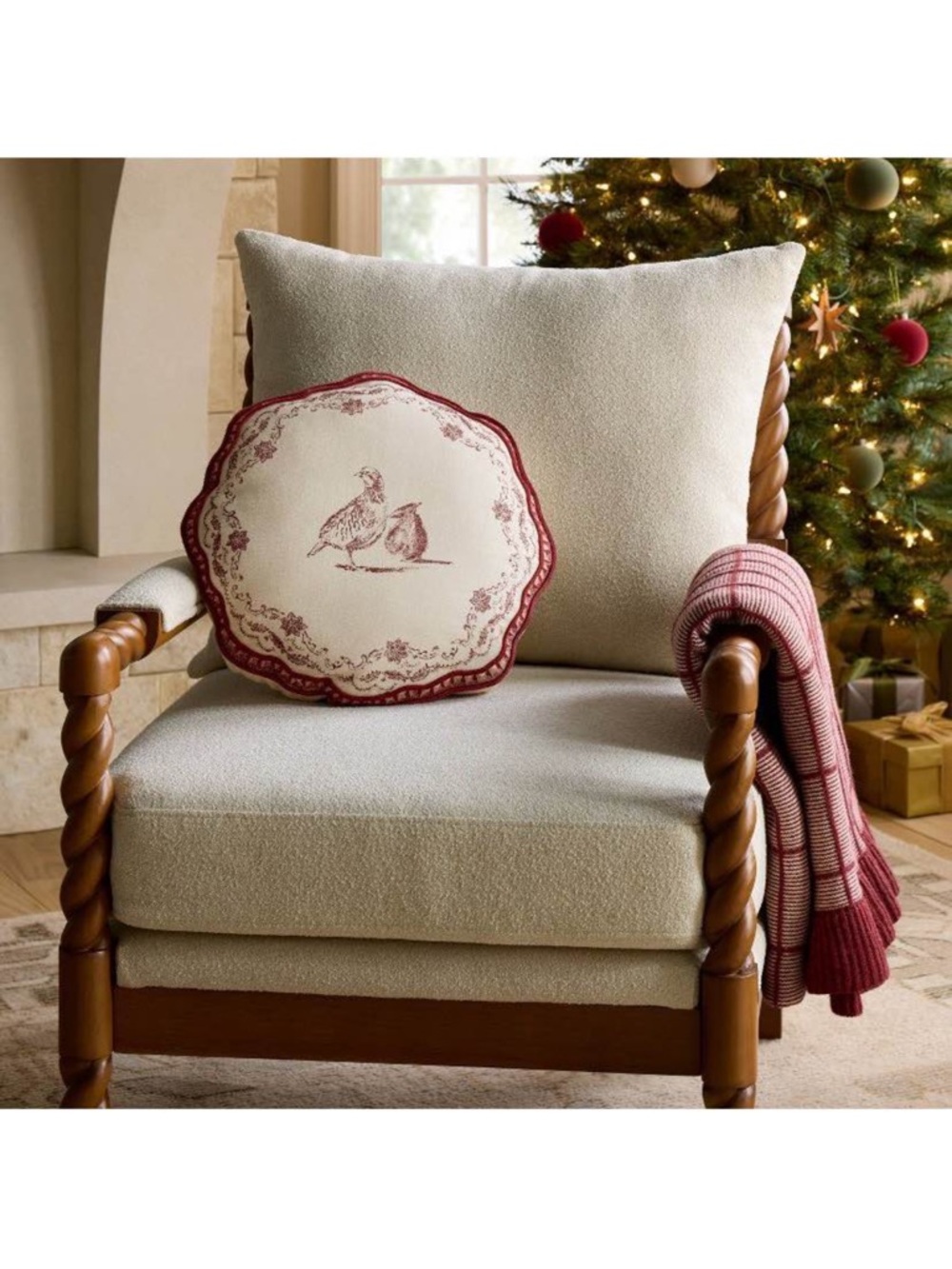 NWT, Threshold Studio McGee, throw/accent pillow, 16 inches round